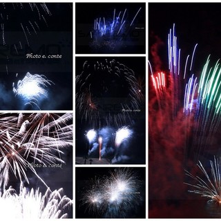 Vallecrosia: grande partecipazione ieri alla 'Notte blu', ecco lo spettacolo dei fuochi d'artificio (Foto)