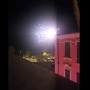 Fuochi d’artificio alle 2.40 sul lungomare di Sanremo: esplode la polemica tra residenti, turisti e animalisti Fuochi d’artificio alle 2.40 sul lungomare di Sanremo: esplode la polemica tra residenti, turisti e animalisti