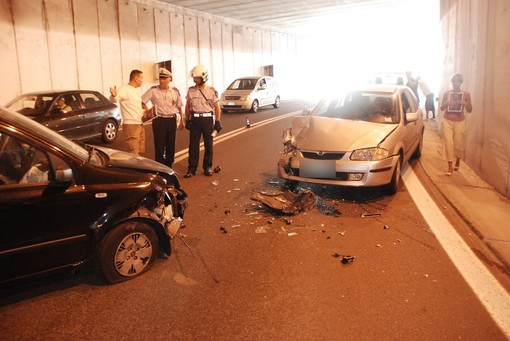 Sanremo: scontro frontale in Aurelia Bis, un pò di paura ma nessun ferito