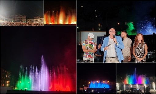 Giochi d'acqua, luci, fuoco e musica: folla in delirio a Vallecrosia per le Fontane Danzanti (Foto e video) Giochi d'acqua, luci, fuoco e musica: folla in delirio a Vallecrosia per le Fontane Danzanti (Foto e video)