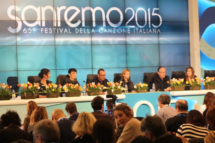 #Sanremo2015: 'schegge' di spettacolo per gli artisti deceduti nel 2014, Conti "Mai ricordati al Festival così tanti big della Musica"