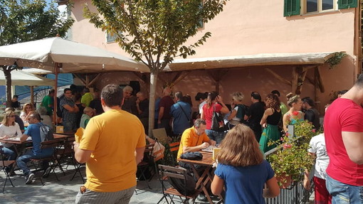 Triora: grande successo di pubblico domenica scorsa per la tradizionale festa “Fungo nel Borgo” Triora: grande successo di pubblico domenica scorsa per la tradizionale festa “Fungo nel Borgo”
