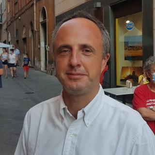 Ferruccio Sansa per la prima volta a Imperia: il suo pensiero su sanità, turismo, cultura e autostrade Ferruccio Sansa per la prima volta a Imperia: il suo pensiero su sanità, turismo, cultura e autostrade