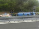 Furgone della Polizia si cappotta sulla A10 all'altezza di Andora: soccorsi in atto, 2 lievi ferite