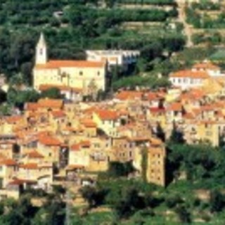 Bordighera: chiusa via Nobiria chiusa al traffico veicolare e pedonale per lavori da parte di una ditta privata Bordighera: chiusa via Nobiria chiusa al traffico veicolare e pedonale per lavori da parte di una ditta privata