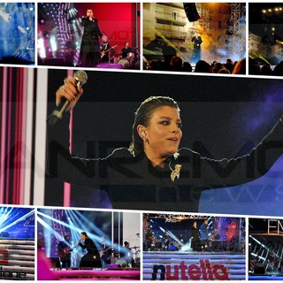 Il concerto di Emma dal palco di Piazza Colombo