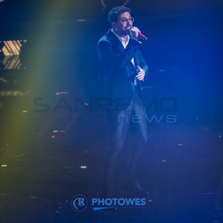 Willie Peyote questa sera sul palco dell'Ariston