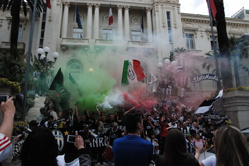 Domenica prossima al ristorante 'Marinella' la festa scudetto dello 'Juventus Club Doc' Domenica prossima al ristorante 'Marinella' la festa scudetto dello 'Juventus Club Doc'