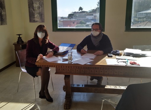 La firma del 30 dicembre scorso tra Aiga e Rivieracqua