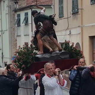 Pontedassio: grande partecipazioni di fedeli ieri per la festa di San Pietro da Verona (Foto) Pontedassio: grande partecipazioni di fedeli ieri per la festa di San Pietro da Verona (Foto)
