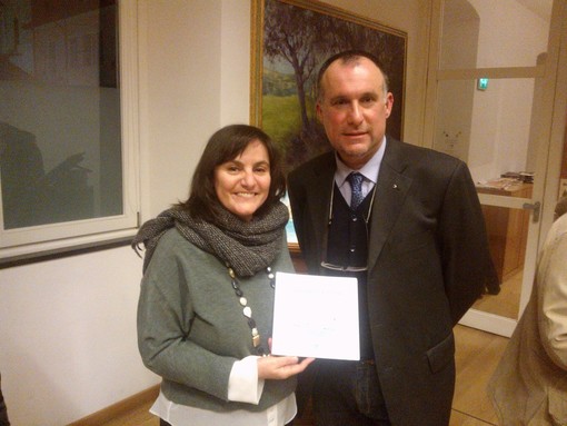 Vallecrosia: presentato il libro di Viviana Trentin e Roberto Capaccio “Viaggiando in Riviera: disegni e racconti di frontiera”