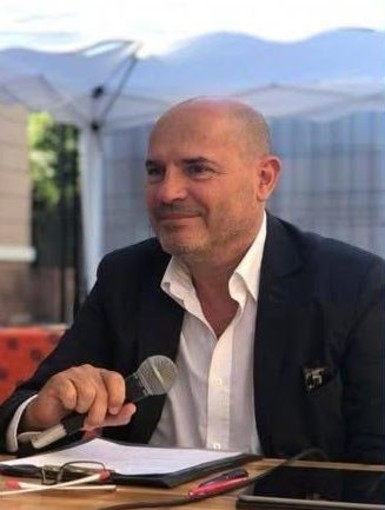 Ventimiglia, Fulvio Damele apre la terza edizione de 'La stampa va in biblioteca' (Foto)