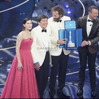 Festival 2022: ecco la giornata di Gianni Morandi e Jovanotti fino alla vittoria nella serata delle cover (Video) Festival 2022: ecco la giornata di Gianni Morandi e Jovanotti fino alla vittoria nella serata delle cover (Video)