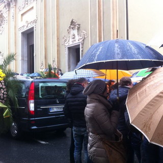 Sanremo: tanta gente ai funerali di Guido Germinale celebrati oggi alla chiesa degli Angeli Sanremo: tanta gente ai funerali di Guido Germinale celebrati oggi alla chiesa degli Angeli