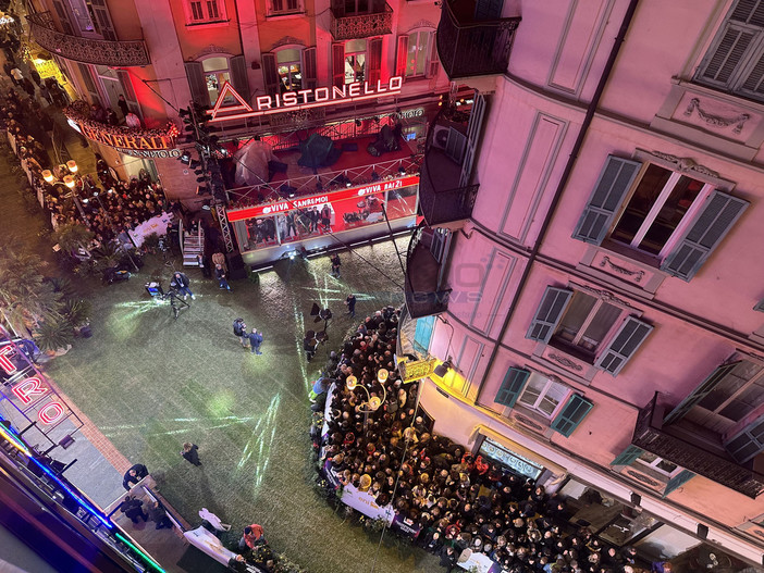 Sanremo: una telefonata "C'è una bomba all'Ariston", subito denunciato dalla Polizia il colpevole Sanremo: una telefonata "C'è una bomba all'Ariston", subito denunciato dalla Polizia il colpevole