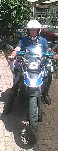 Sanremo: ultimo giorno di lavoro per l'agente della Municipale Fausto Siccardi, buona pensione dai colleghi Sanremo: ultimo giorno di lavoro per l'agente della Municipale Fausto Siccardi, buona pensione dai colleghi