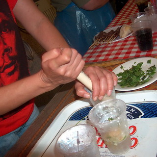 Cervo: a ferragosto alla spiaggia del Pilone, Festa Cubana con balli e cockails del Caribe