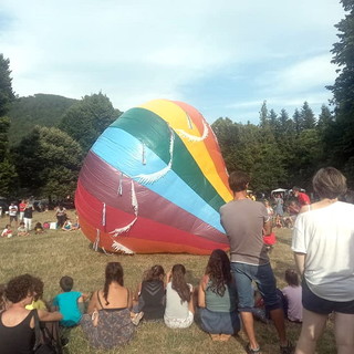 Sanremo: mongolfiera e aquiloni nel cielo di San Romolo per la nuova edizione del “Festival dei Boschi”