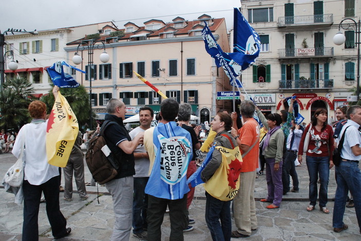 Sanremo: questa sera alla Federazione Operaia una assemblea 'aperta' sul dopo Referendum Sanremo: questa sera alla Federazione Operaia una assemblea 'aperta' sul dopo Referendum