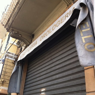 Rapina a mano armata ai danni della gioielleria 'Odello' di via Roma a Sanremo: rubati 20mila euro