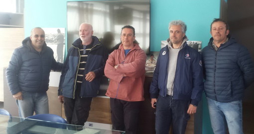 Imperia: la goletta Oloferne ha salutato quest'oggi i pescatori professionisti in Calata Cuneo
