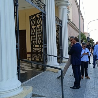 Ventimiglia: guardie giurate al Cimitero, il Vescovo "Luogo sacro, aiutare i migranti in altri posti" (Video) Ventimiglia: guardie giurate al Cimitero, il Vescovo "Luogo sacro, aiutare i migranti in altri posti" (Video)