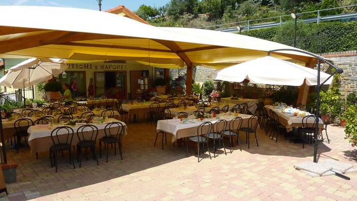 Mangiare bene, sano e all'aria aperta, anche con prodotti senza glutine: al ristorante "Antichi Sapori di Terzorio" si può Mangiare bene, sano e all'aria aperta, anche con prodotti senza glutine: al ristorante "Antichi Sapori di Terzorio" si può