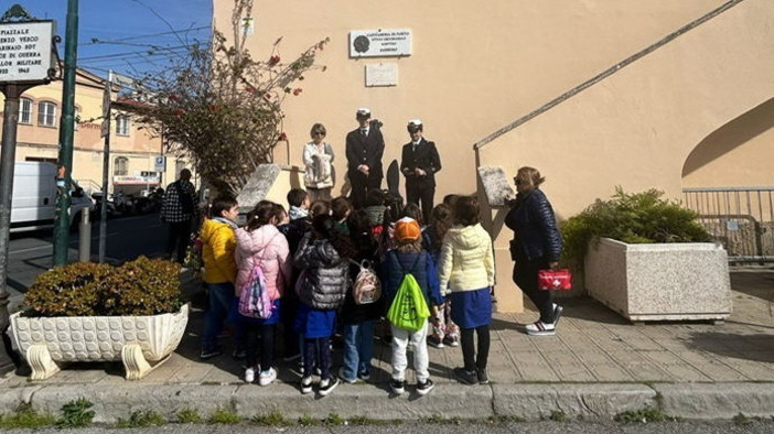 Sanremo, Guardia Costiera: giornata del mare, celebrazione della Giornata Nazionale del Mare e della Cultura Marinara