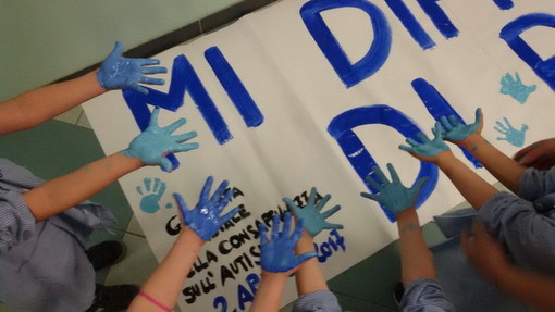 Ventimiglia: sabato scorso la 'Giornata della consapevolezza dell'Autismo' per la Primaria di via Roma Ventimiglia: sabato scorso la 'Giornata della consapevolezza dell'Autismo' per la Primaria di via Roma