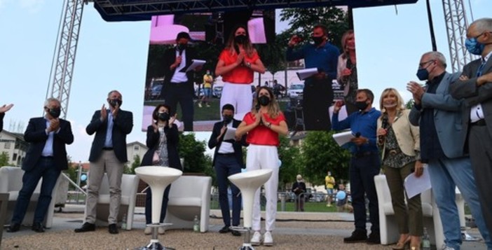 Cuneo: grande festa in Piazza Ex Foro Boario per Marta Bassino (Video)
