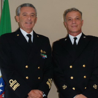 Giacomo Denaro con l'Ammiraglio Pettorino