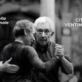 Una serata dedicata alla socialità, alla partecipazione e alla condivisione: Ventimiglia propone “Giovani da più anni” (Foto) Una serata dedicata alla socialità, alla partecipazione e alla condivisione: Ventimiglia propone “Giovani da più anni” (Foto)