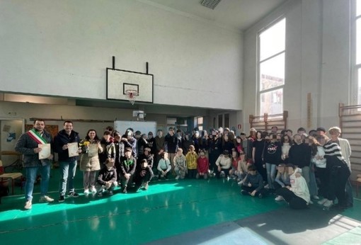 Imperia: l'istituto comprensivo 'Sauro' celebra la Giornata dei Giusti dell’umanità Imperia: l'istituto comprensivo 'Sauro' celebra la Giornata dei Giusti dell’umanità