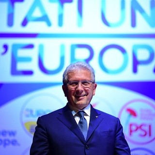 Gianfranco Librandi, candidato alle elezioni europee con Stati Uniti d'Europa Gianfranco Librandi, candidato alle elezioni europee con Stati Uniti d'Europa