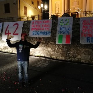 Chiusanico: è tornato il campione, amici e compaesani festeggiano Gerini rientrato dalla Dakar Chiusanico: è tornato il campione, amici e compaesani festeggiano Gerini rientrato dalla Dakar