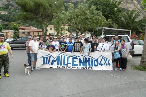 Ventimiglia: gita in fuoristrada per i ragazzi della Spes promossa dal club 'Terzo Millennio 4x4' Ventimiglia: gita in fuoristrada per i ragazzi della Spes promossa dal club 'Terzo Millennio 4x4'
