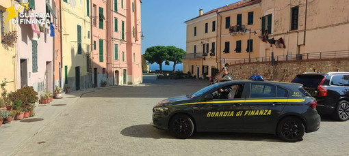 'Bonus facciate' ed evasione fiscale nel settore edile: sequestrati oltre un milione di euro a una società di Riva Ligure