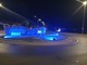 Giornata internazionale della dislessia, Camporosso illumina di turchese la rotonda del Ponte dell’Amicizia (Foto)