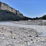 Incendio di un escavatore sul greto del fiume Roya, intervengono i Vigili del Fuoco: nessun ferito Incendio di un escavatore sul greto del fiume Roya, intervengono i Vigili del Fuoco: nessun ferito