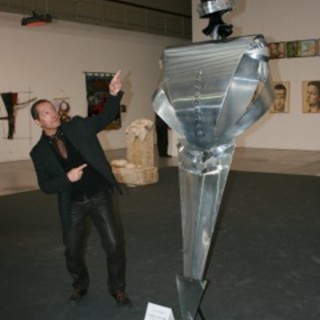 Elio Marchese, architetto di Sanremo, selezionato con una sua scultura per la Biennale di Venezia