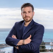 Ventimiglia richiama i dipendenti comunali, Gabriele Amarella: “Il rigore valga per tutti, anche per la politica” Ventimiglia richiama i dipendenti comunali, Gabriele Amarella: “Il rigore valga per tutti, anche per la politica”