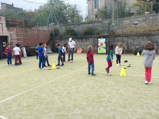 Golf. Scatta il progetto per la Scuola Primaria di Civezza Golf. Scatta il progetto per la Scuola Primaria di Civezza