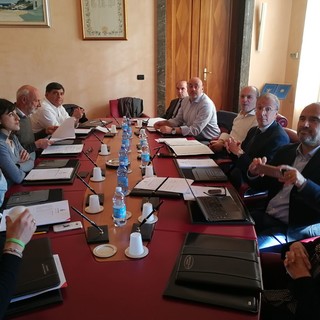 Imperia: terminata la Giunta, al momento non sono state presentate le dimissioni degli Assessori (Foto e Video)