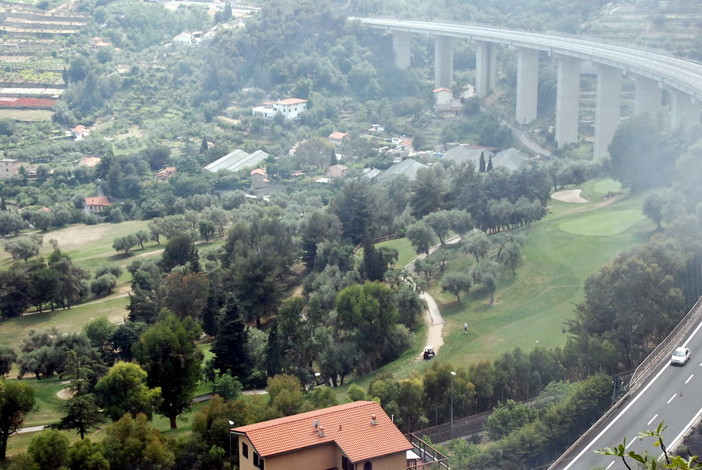 Sanremo: quest'anno il patto di stabilità non creerà problemi, non verranno venduti il Golf ed il Palafiori Sanremo: quest'anno il patto di stabilità non creerà problemi, non verranno venduti il Golf ed il Palafiori