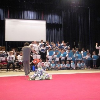 Sanremo: cinque bus da Genova per il galà 'Father and Son' dell’Istituto Musicale Pergolesi