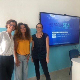 Giornata Mondiale degli Oceani: alla scuola di Pontedassio incontro con oltre 100 alunni Giornata Mondiale degli Oceani: alla scuola di Pontedassio incontro con oltre 100 alunni