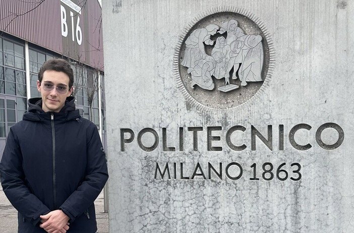 Maturità da 100 e lode per Giovanni Max Croese: dal Liceo Aprosio di Ventimiglia al Politecnico di Milano Maturità da 100 e lode per Giovanni Max Croese: dal Liceo Aprosio di Ventimiglia al Politecnico di Milano