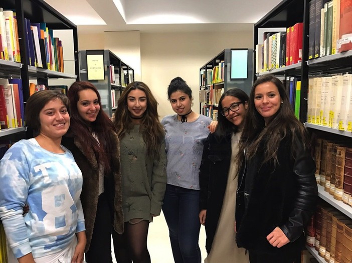 Gaia Bertazzon, Safae Erroussi, Salwa Rizqallah, Soukaina Merrouch, Amele Soltani e Soujoud Ben Amara