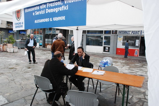 Sanremo: Giunta in piazza, commento di Alessandro Il Grande Sanremo: Giunta in piazza, commento di Alessandro Il Grande