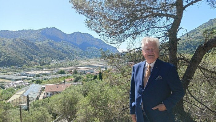 Ventimiglia, Scullino: "Trenta famiglie senza acqua potabile a Bevera, interverremo per risolvere il problema" (Foto e video) Ventimiglia, Scullino: "Trenta famiglie senza acqua potabile a Bevera, interverremo per risolvere il problema" (Foto e video)